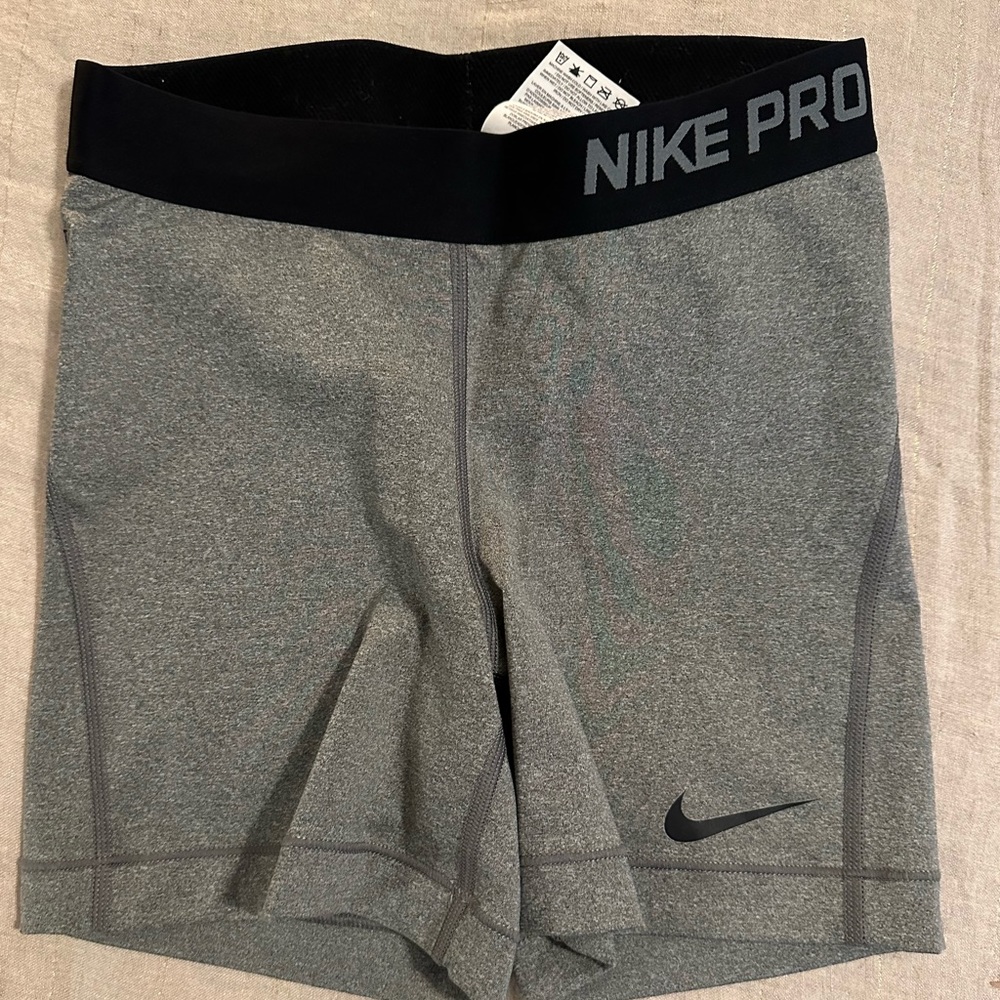 Heather grey nike pro spandex.